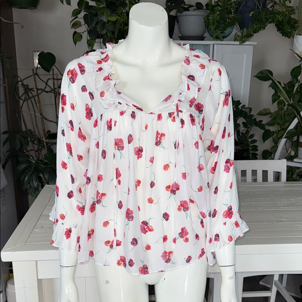 GAP White Blouse with Red Floral Print ruffle square sleeves NWOT oversized XS